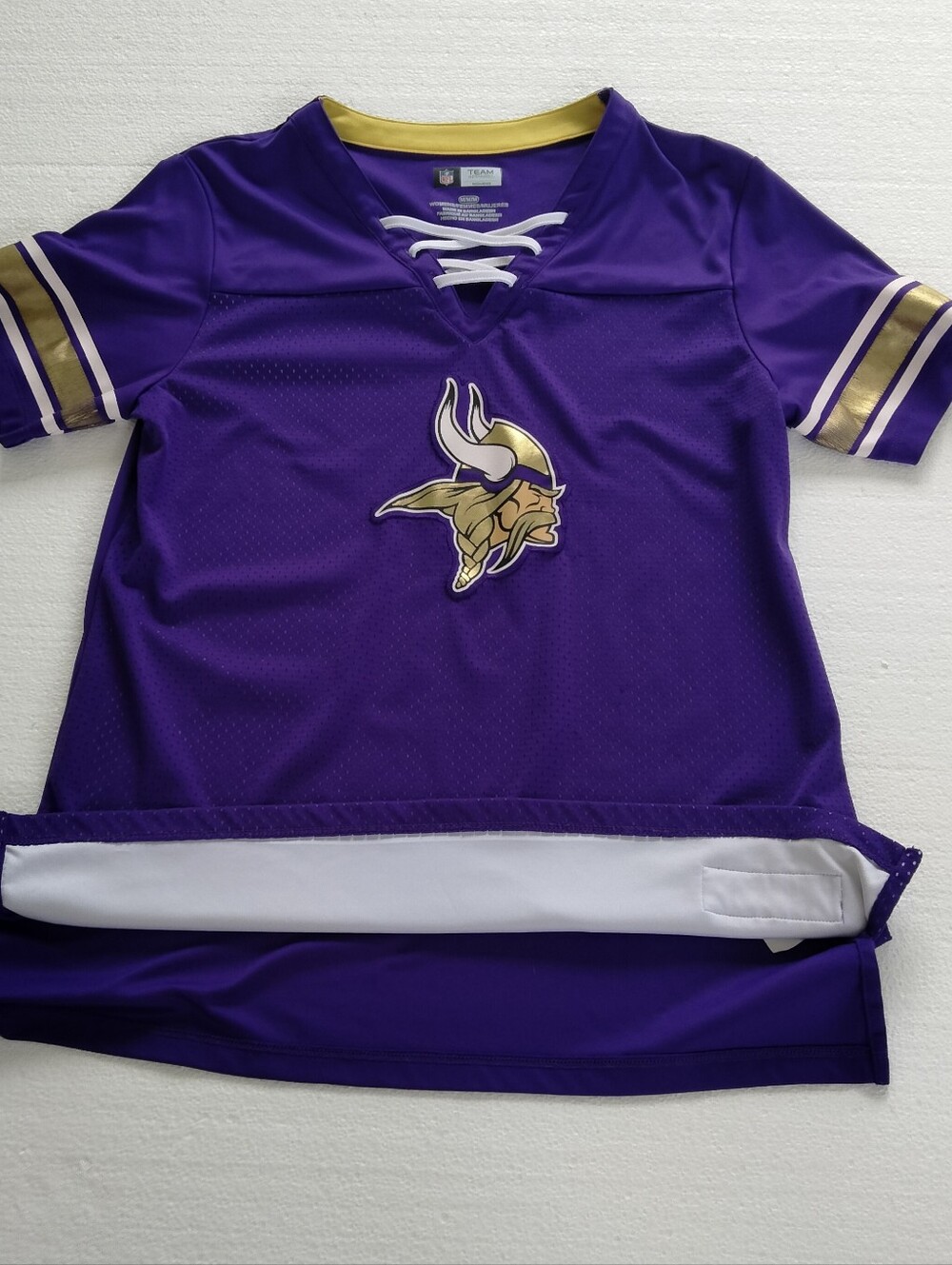 Women's Minnesota Vikings Lace Up Jersey Shirt Size Medium